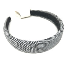 Load image into Gallery viewer, Hair Accessories - Valor plaid
